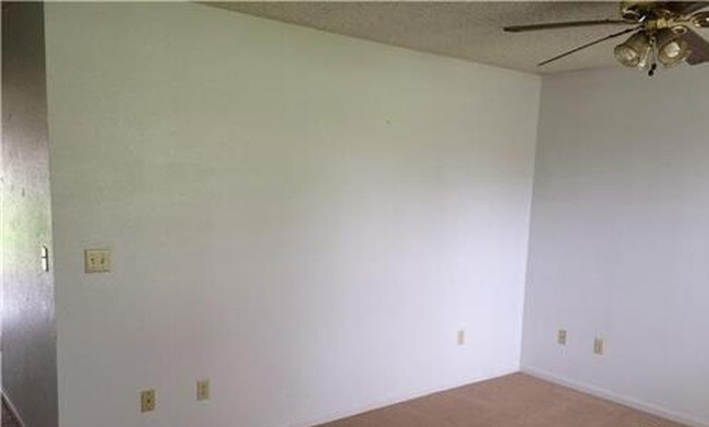Building Photo - 113 SE 1161