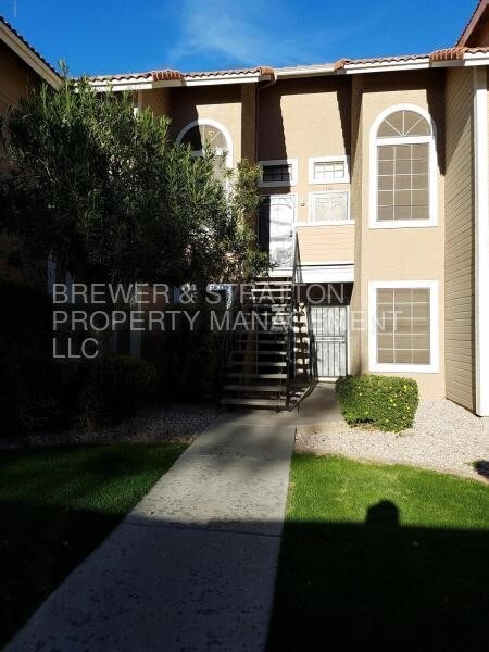 Primary Photo - 5230 E Brown Rd