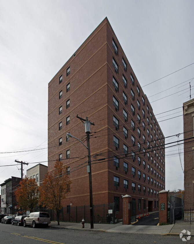 Hudson Senior Building Apartments in Jersey City, NJ