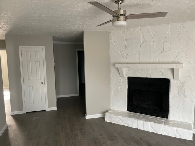 Building Photo - 503 Timber Ridge Ct