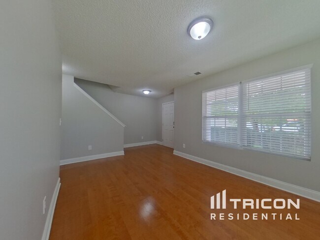 Building Photo - 2203 Ballingarry Dr