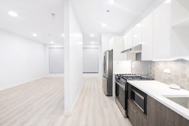 Foto del edificio - 948 W Sunnyside Ave