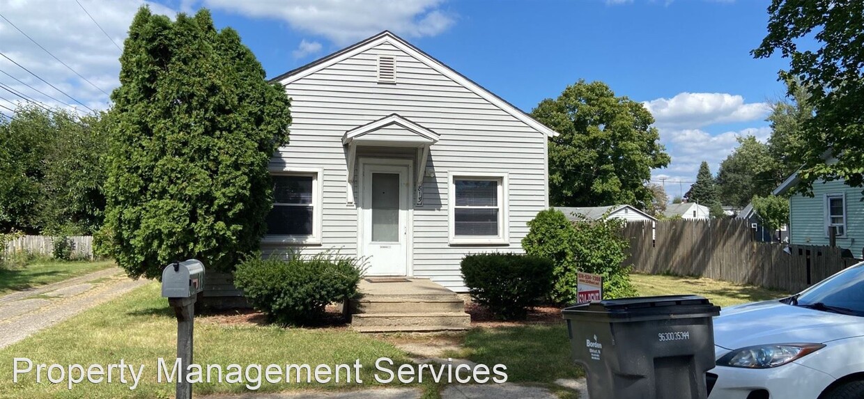 Primary Photo - 2 br, 1.5 bath House - 813 E Douglas St