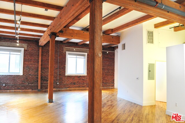 Foto principal - 712 S Santa Fe Ave