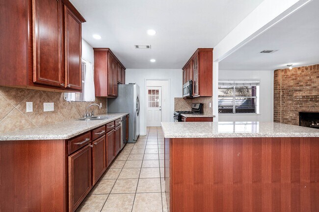 Foto del edificio - 5314 Brinkman St