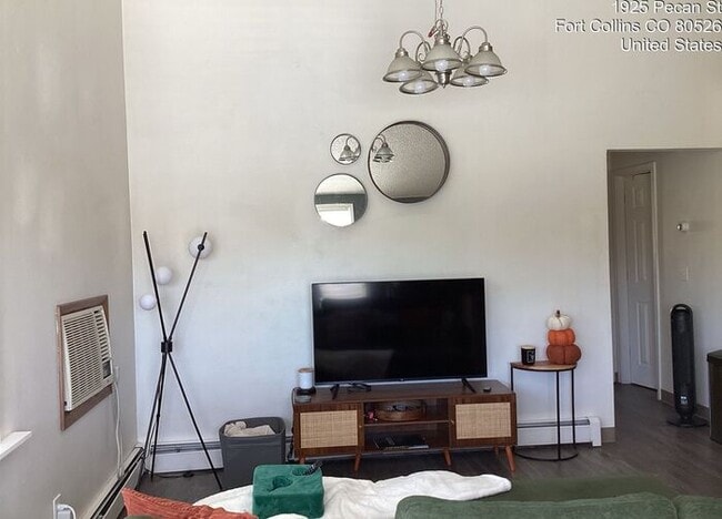 Building Photo - Recently Upgraded 2 Bedroom Apt Near Horsetooth!