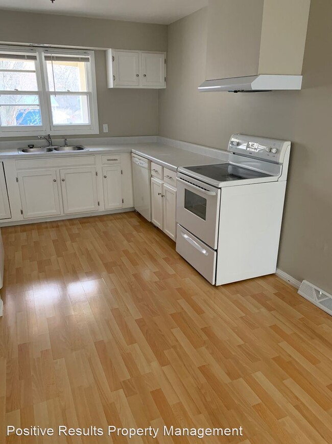 Building Photo - 3 br, 1.5 bath House - 4018 Toft St