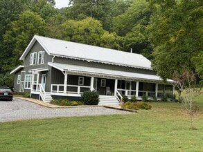 Building Photo - 367 Nannys Ln