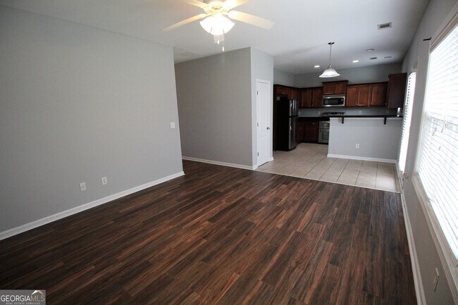 Building Photo - 6763 Grand Hickory Dr