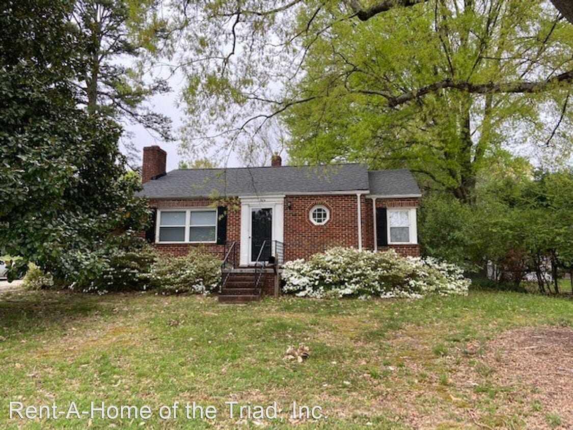 1504 W Cornwallis Dr, Greensboro, NC 27408 House Rental in Greensboro