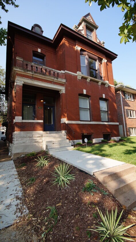 Foto principal - 3517 Magnolia Ave