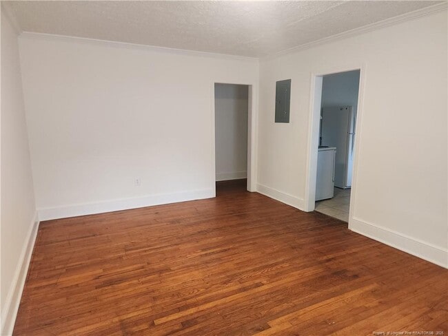 Building Photo - 311 Oakridge Ave