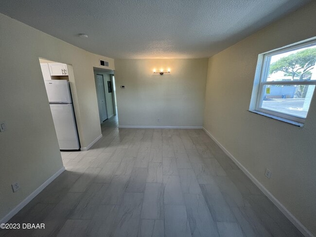 Building Photo - 432 Auburn Dr