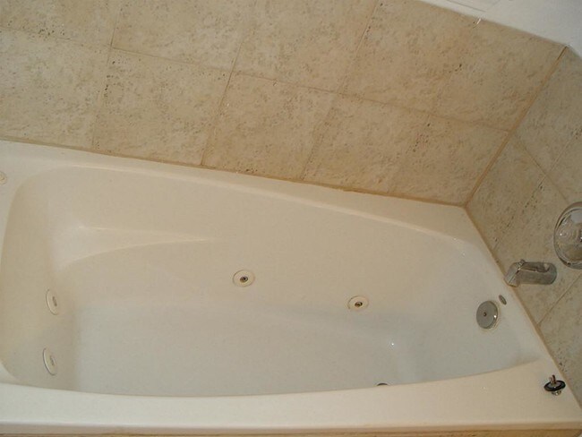 Foto del edificio - 34614 Lakeside Dr