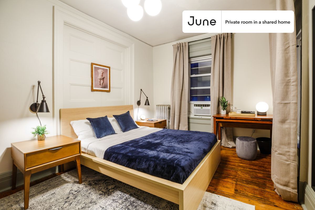 Primary Photo - Private bedroom in 4 bed/1 bath Home