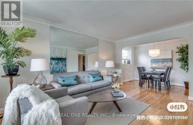 Photo du bâtiment - 18 Gardens Crescent