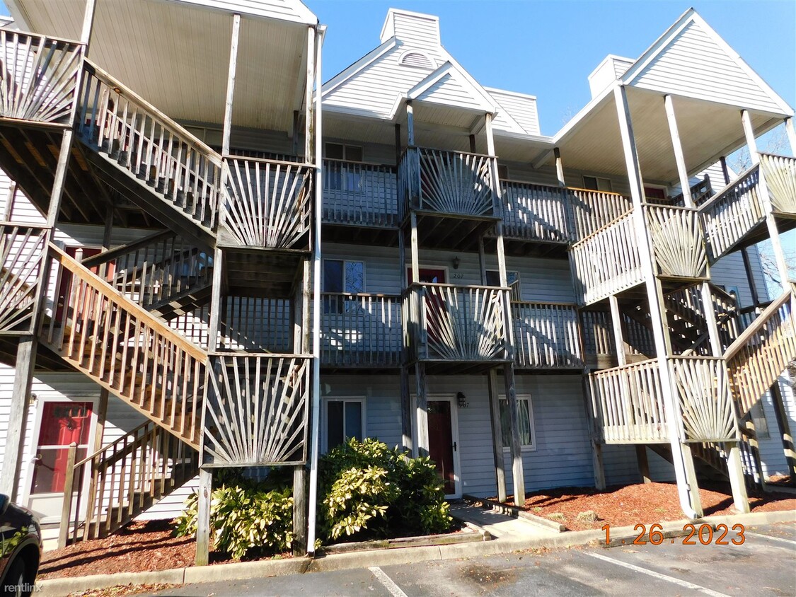 Primary Photo - 2 br, 2 bath Condo - 722 Lesner Ave Apt 207