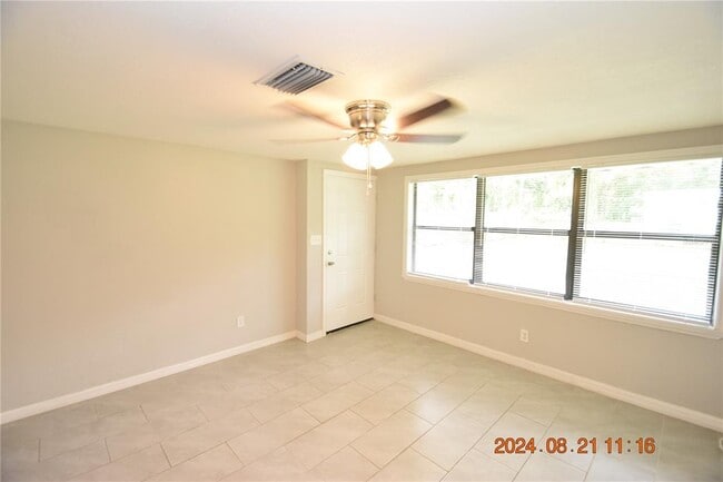 Building Photo - 39147 Bay Ave
