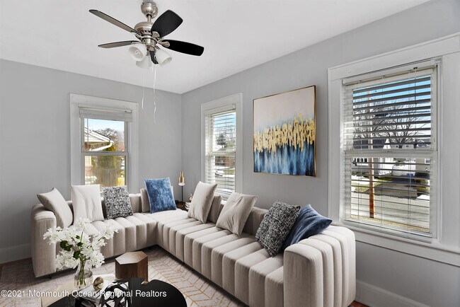 Foto del edificio - 738 1st St