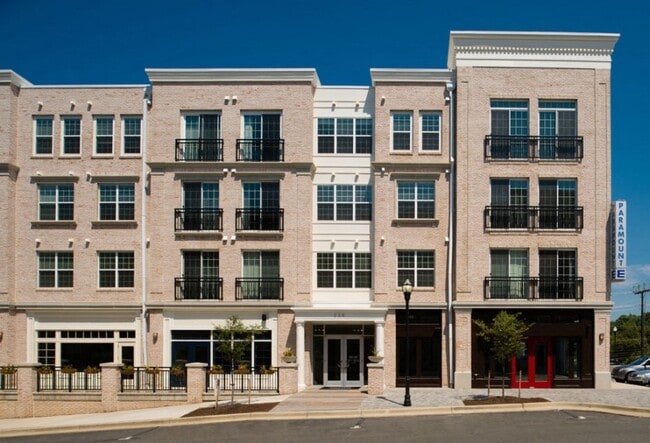 Foto del edificio - Spectrum Town Center
