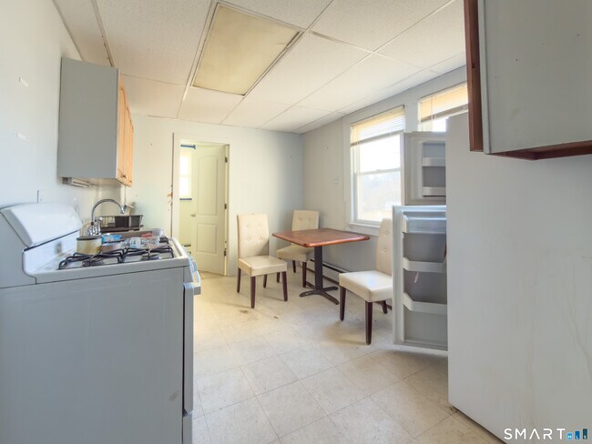 Foto del edificio - 223 Norwich Ave