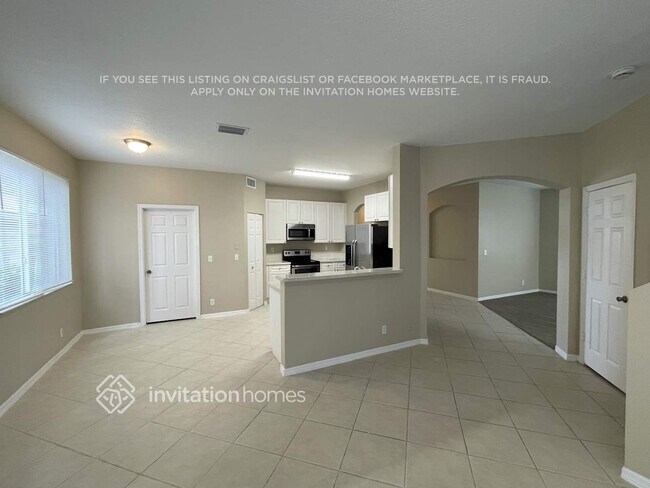 Foto del edificio - 4982 Pebblebrook Ter