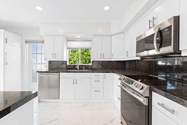 Foto del edificio - 2612 Marion Dr