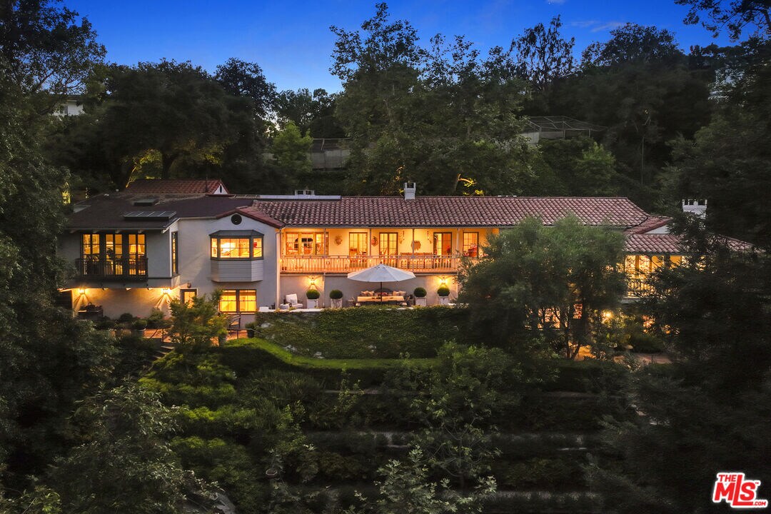 Foto principal - 10770 Chalon Rd