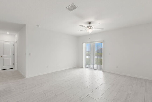 Foto del edificio - Like New Home For Rent in Mirada!