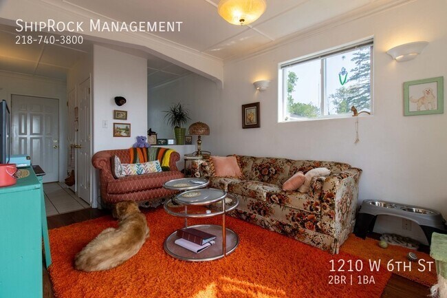 Foto del edificio - 1210 W 6th St