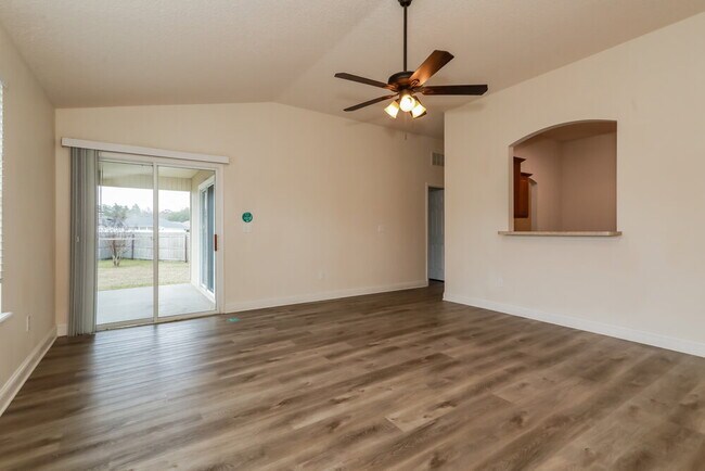Building Photo - 3074 Zeyno Dr