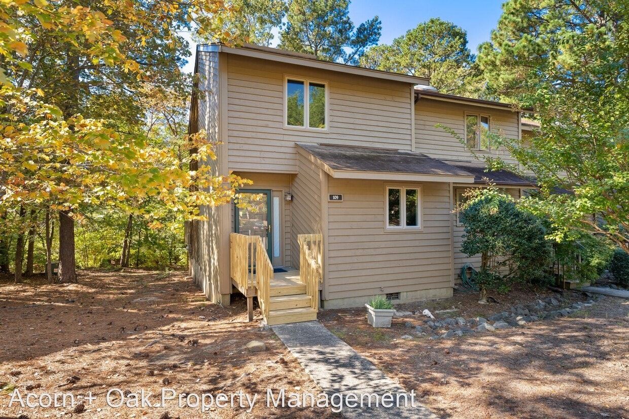 Primary Photo - 2 br, 1.5 bath House - 109 Twisted Oak Place