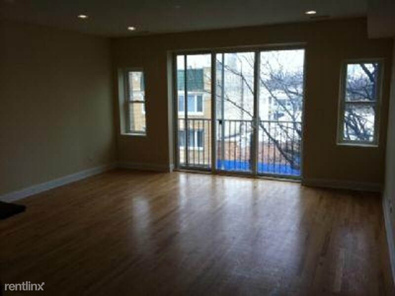 Foto principal - 3829 N Kedzie Ave