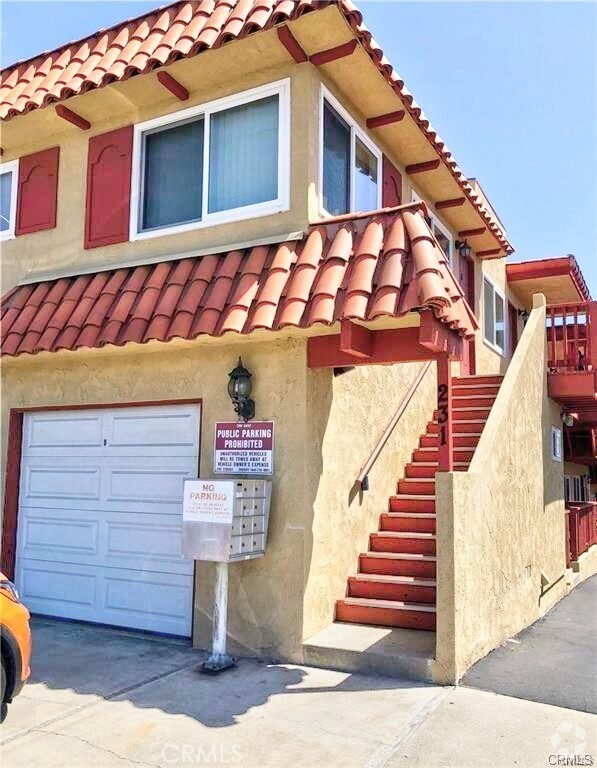 Building Photo - 231 Avenida Monterey