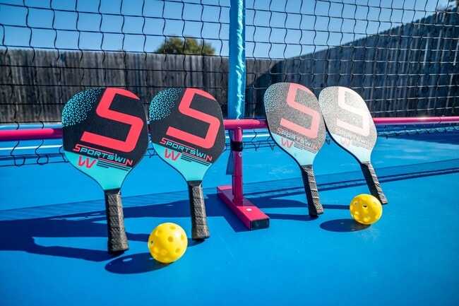 Building Photo - 3706 Bishop Hill Dr