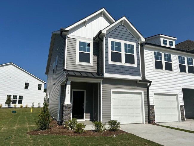 Foto del edificio - New Construction 3 Bed / 2.5 Bath Townhous...