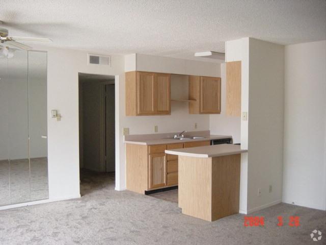 Cocina - College Hills West Apartments