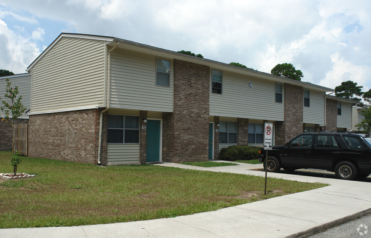 Building Photo - Buccaneer Villa