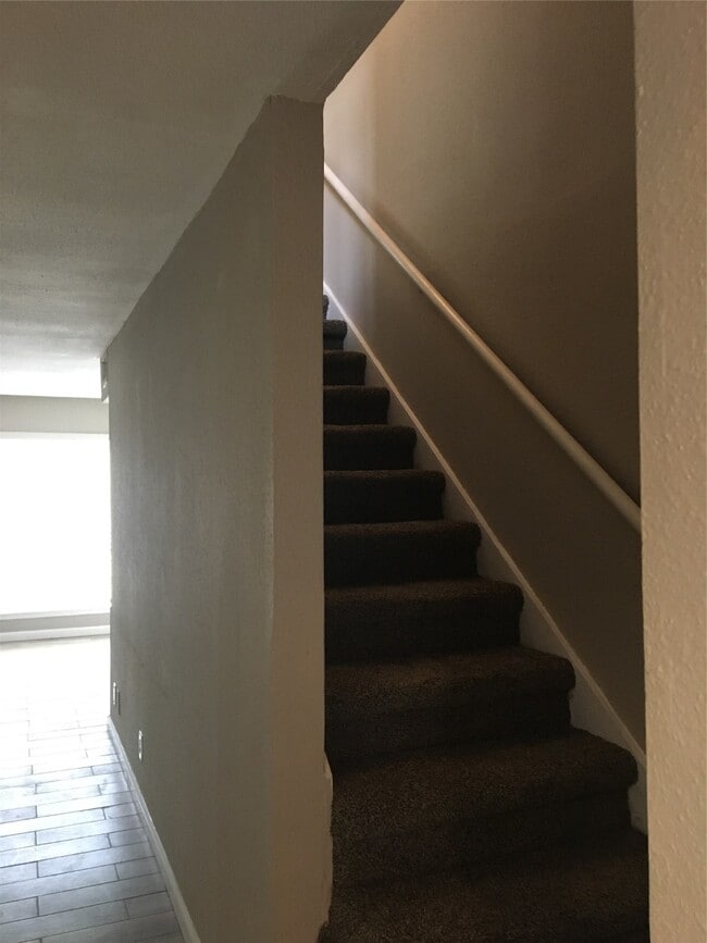 Foto del edificio - 6200 W Tidwell Rd