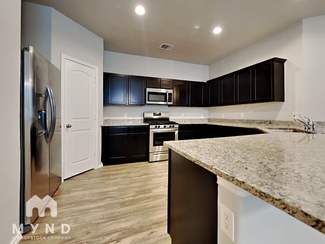 Building Photo - 18060 Atwood Mill Dr