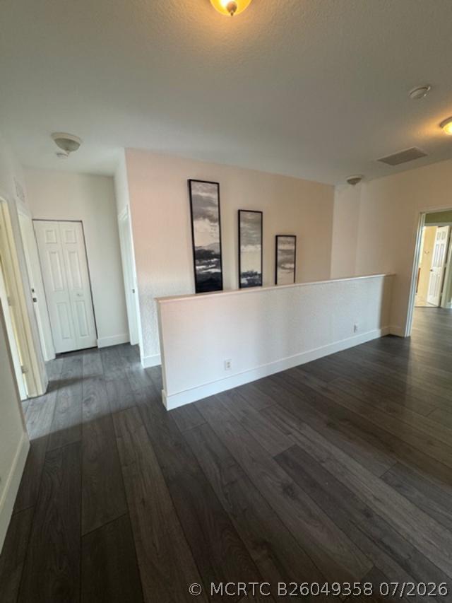 Building Photo - 1033 Grove Park Cir