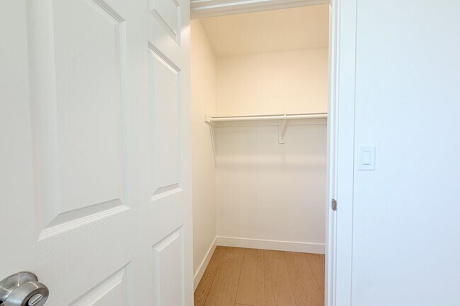 Foto del edificio - 732 E 52nd St