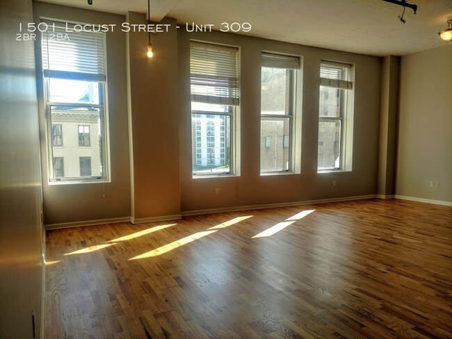 Building Photo - 1501 Locust St