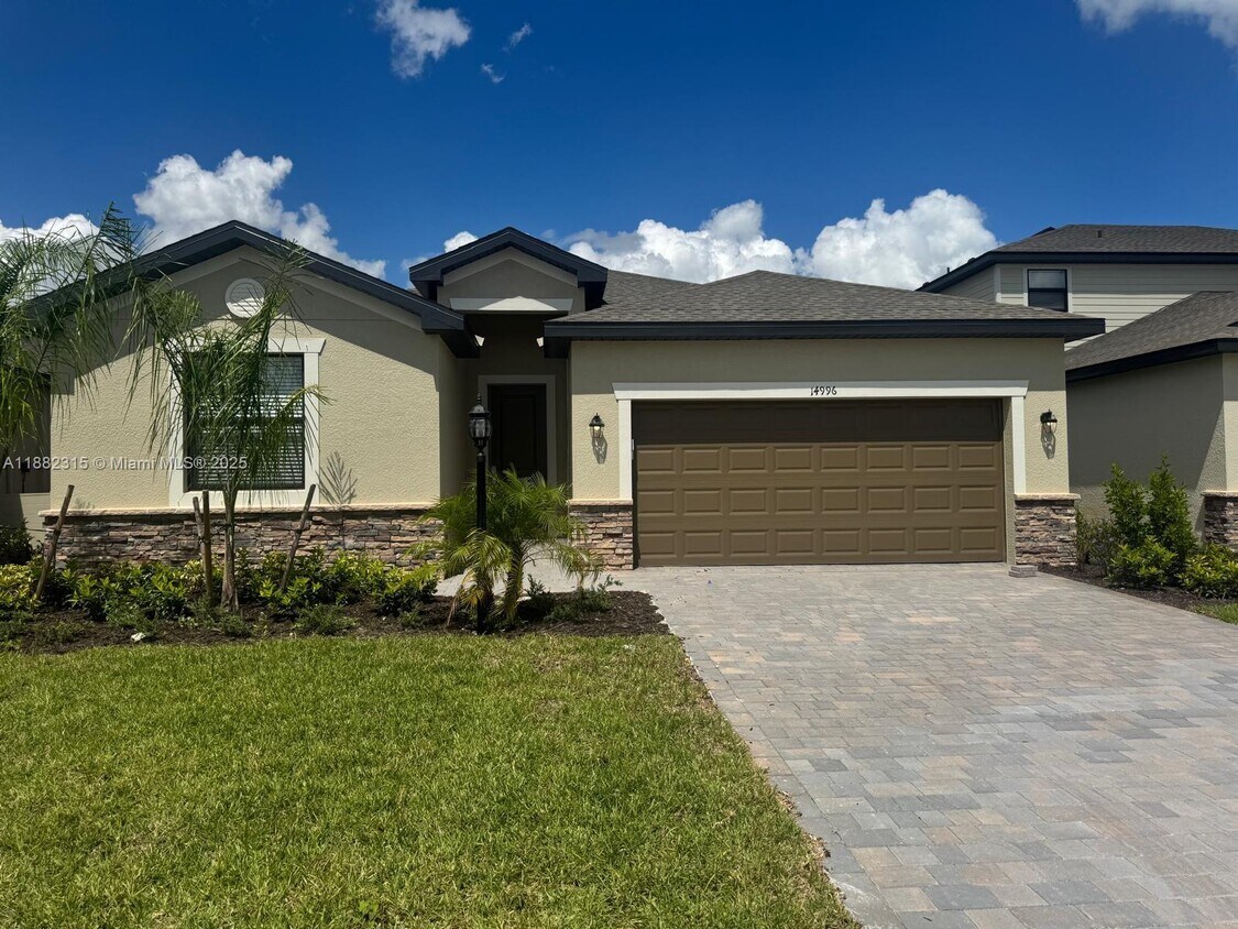 Primary Photo - 14996 Palamos Cir