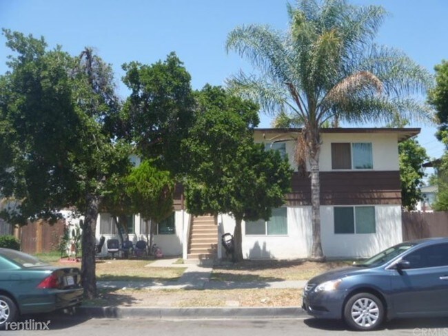 Building Photo - 2506 S Rosewood Ave