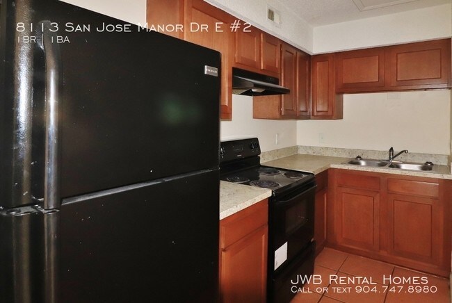 Building Photo - 8113 San Jose Manor Dr E