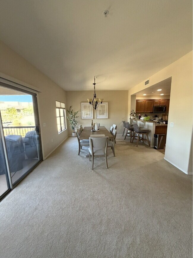 Building Photo - Sophisticated Comfort -- Fully Furnished Grayhawk Townhome