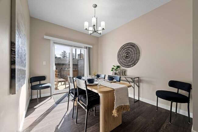 Building Photo - 10755-10792 92 St NW