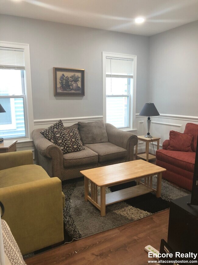 Foto del edificio - 38 Crescent Ave