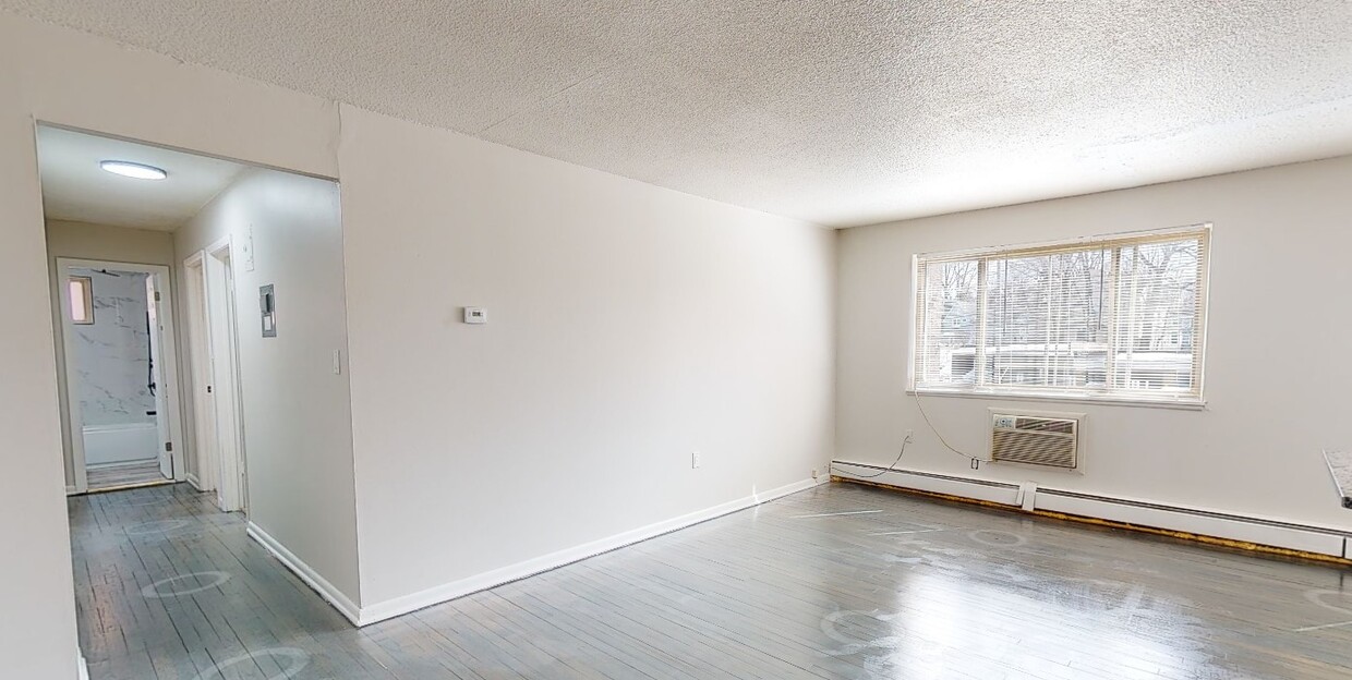 Photo - Coventry Mayfield Apartments